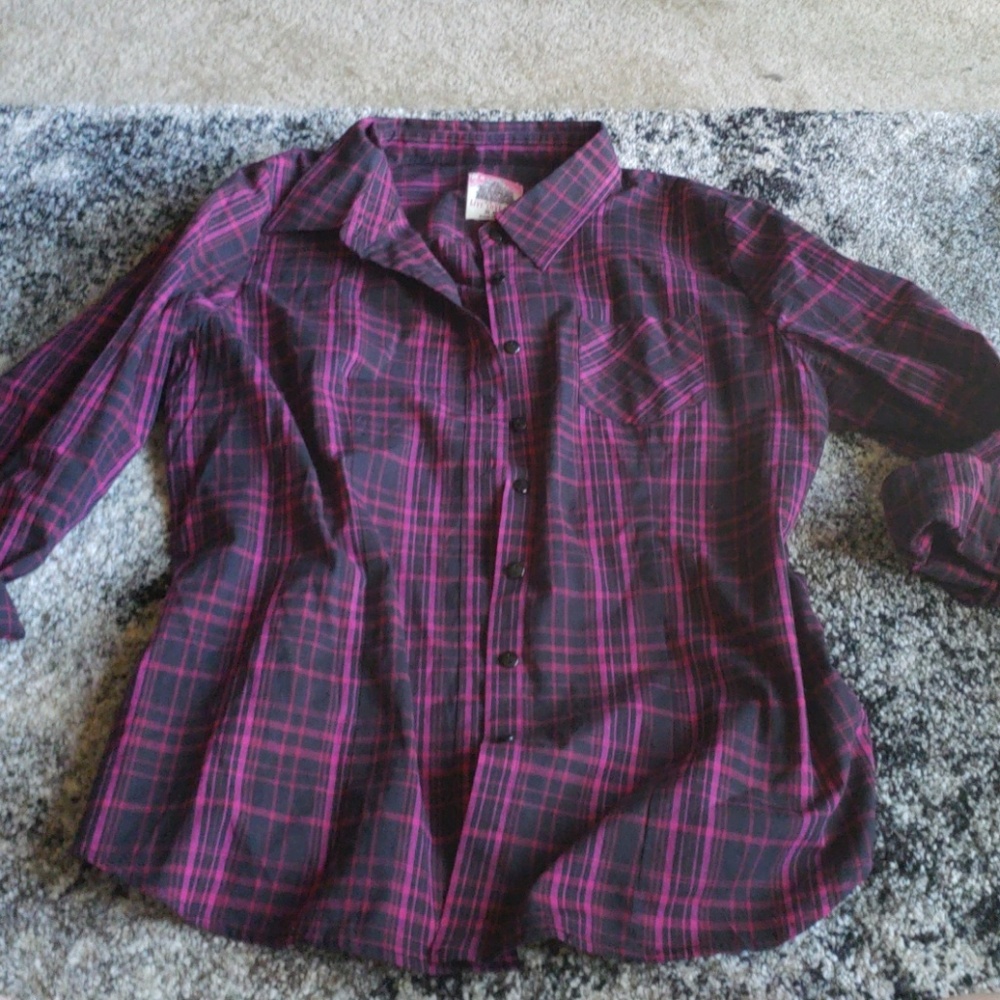 Button up flannelish shirt